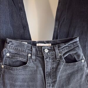 70s High Slim Straight Levi Jeans